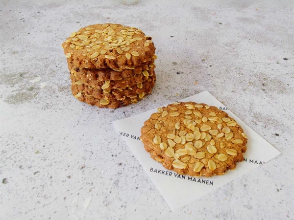 Speltkoek haver-dadel (per 6)